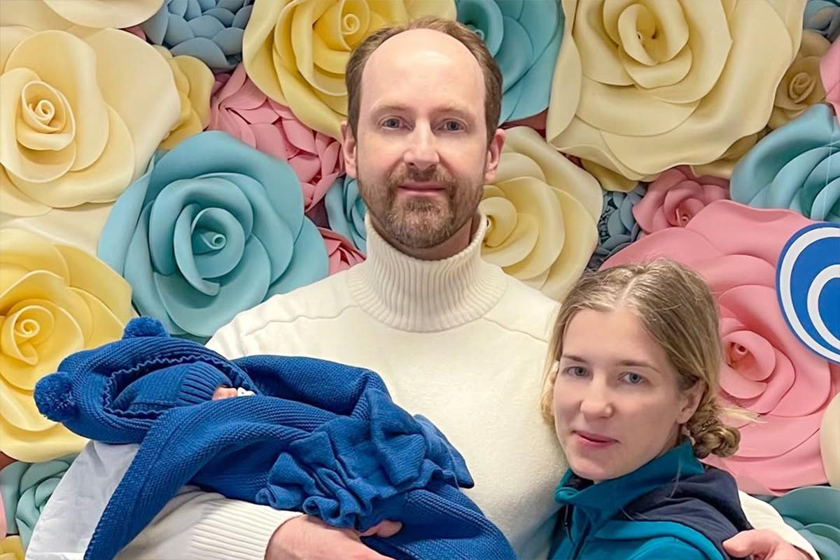 Звезда «Кухни» Тарасов впервые стал отцом мальчика и умилил сеть нежным фото