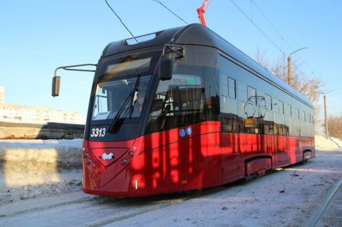 Новый белорусский трамвай устроил ДТП в Барнауле