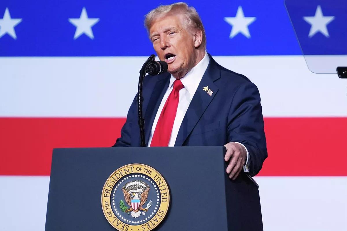 Журналист Херш заявил, что Трамп утратил способность «читать аудиторию»