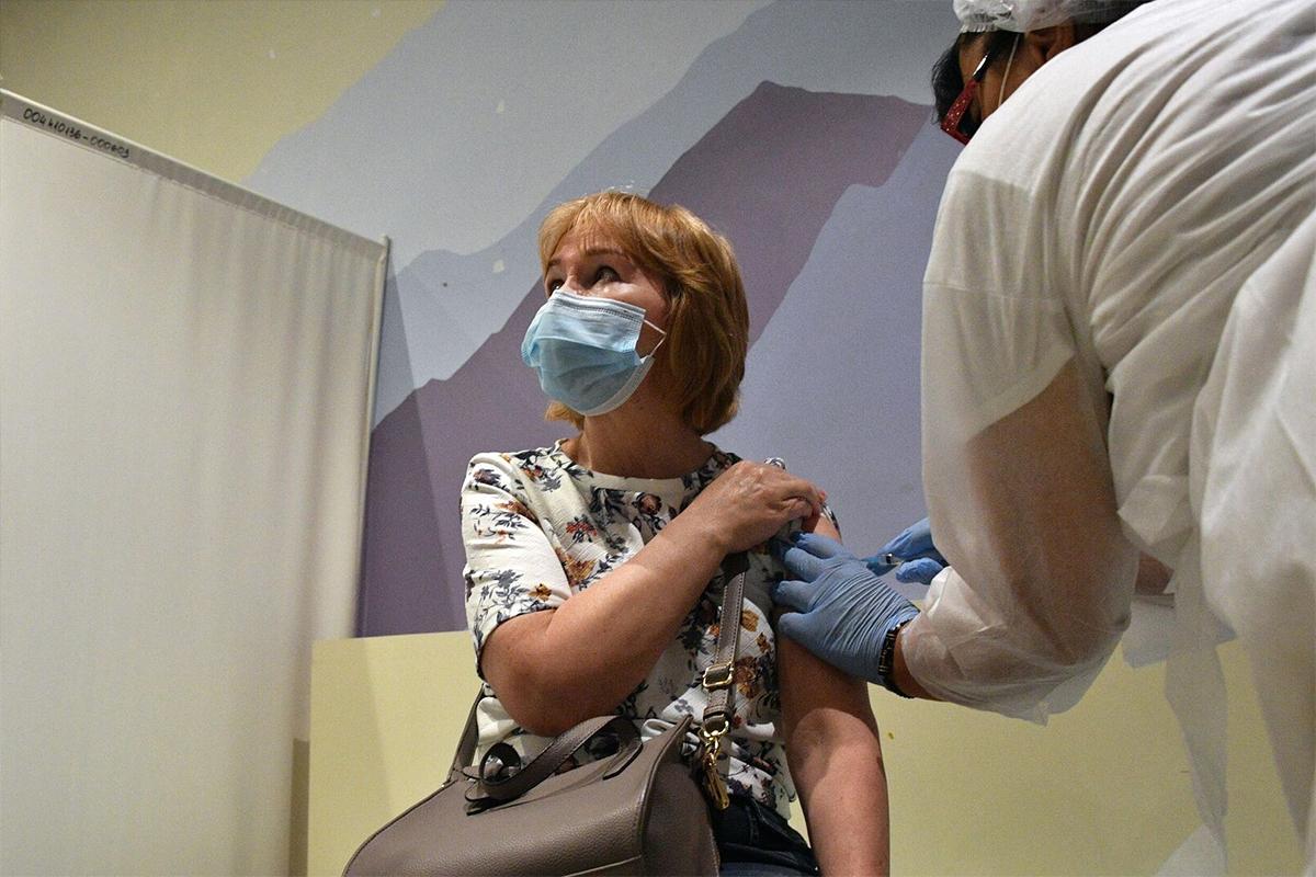 В Новосибирской области от клещевого энцефалита привились 369 тысяч человек