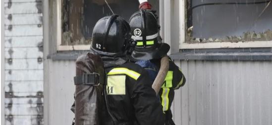 В крупном пожаре в Шлиссельбурге погибли два человека