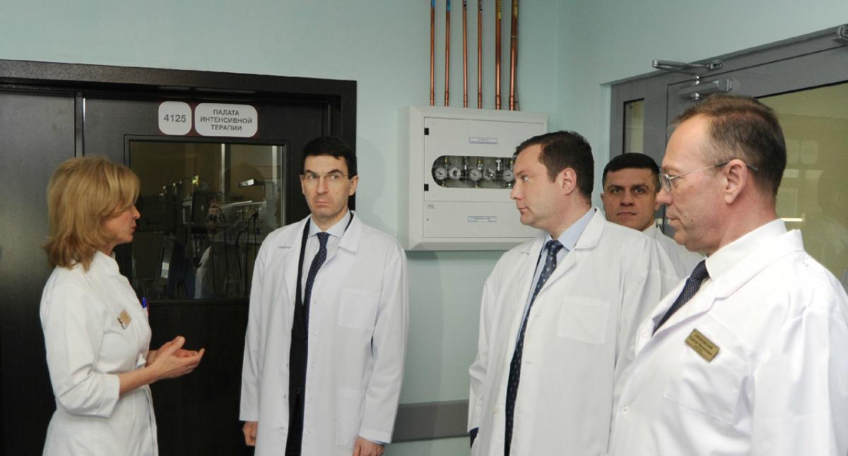 Полпред президента Щеголев посетил медучреждения Смоленщины