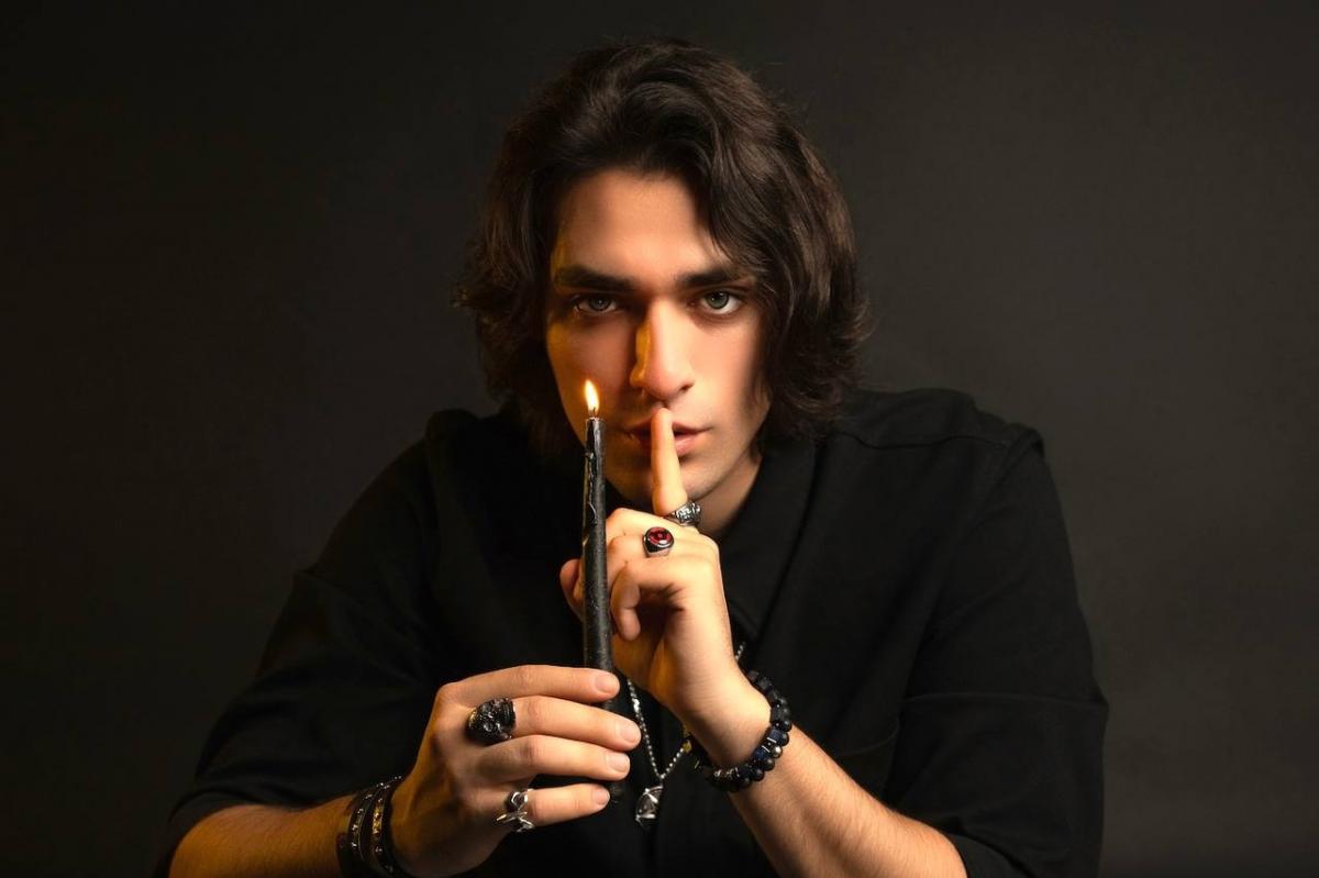 Конкуренция с братом и постоянное саморазвитие: как живёт «простой волшебник» Олег Шепс