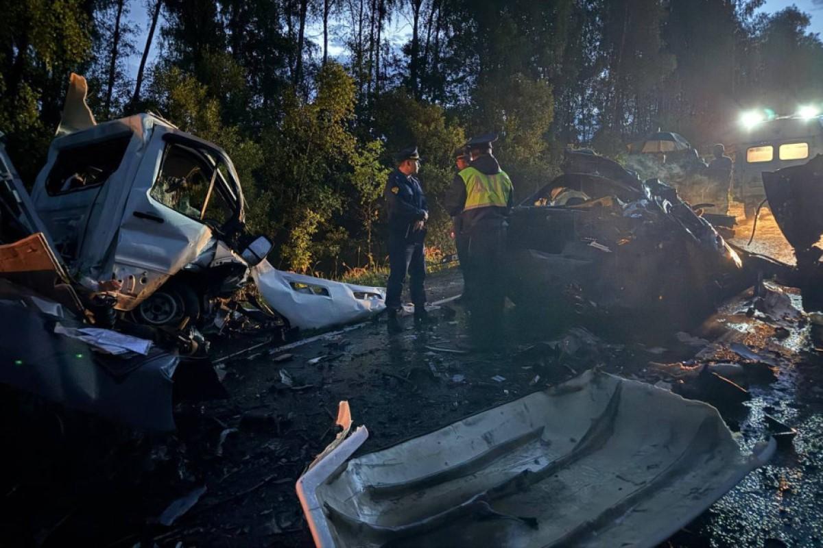 Пять человек погибли в ДТП с грузовиком в Калужской области