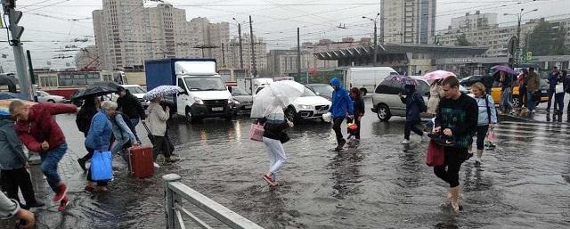 Петербург может затопить с приходом оттепели из-за немодернизированных «ливневок»