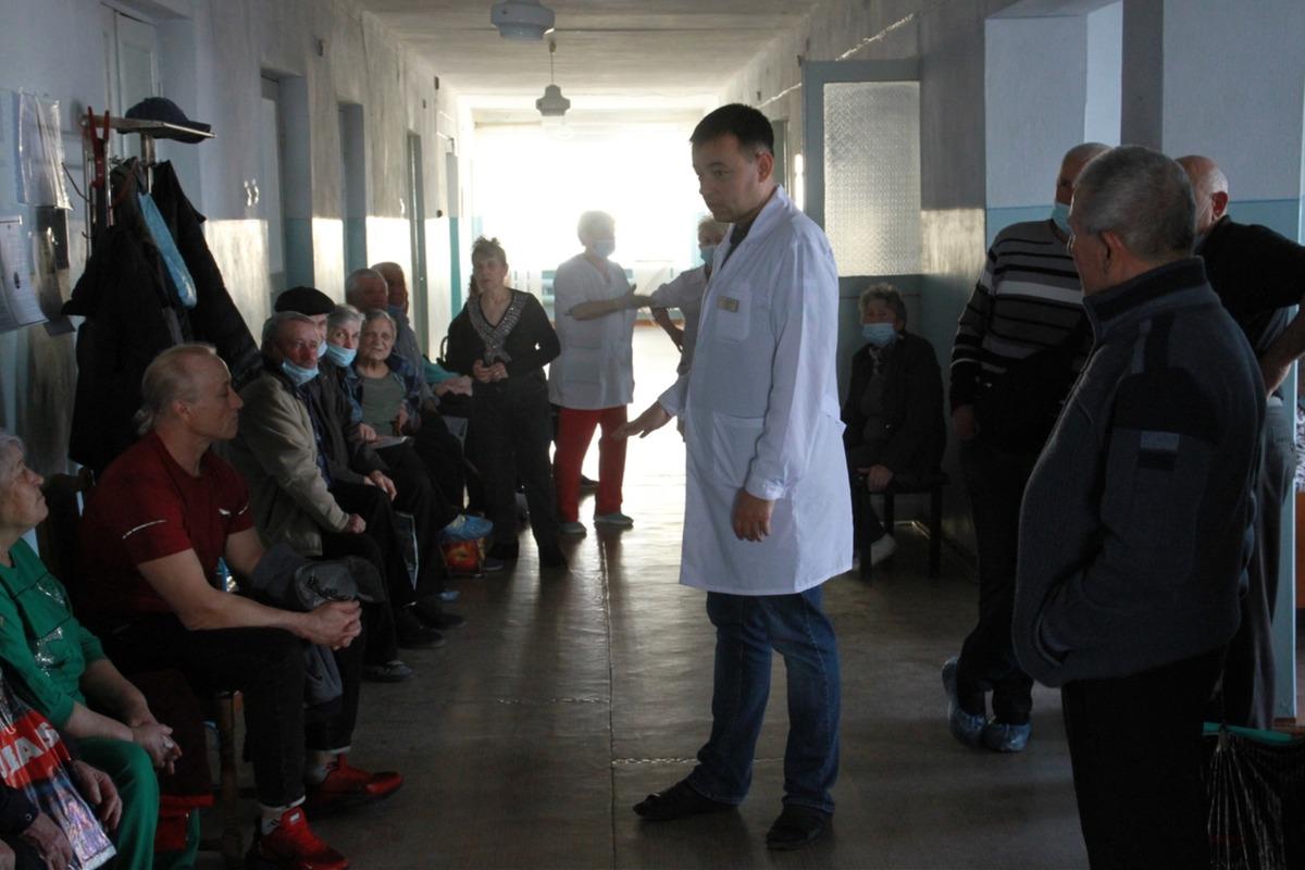 В ДНР (террористическая организация на территории Донецкой области Украины) заявили, что врачи из Якутии оказывают на Донбассе высококвалифицированную помощь