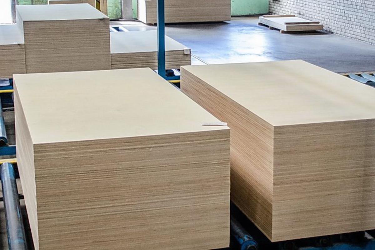 Россельхознадзор подтвердил высокое качество фанеры отправленной в ОАЭ из Кировской области