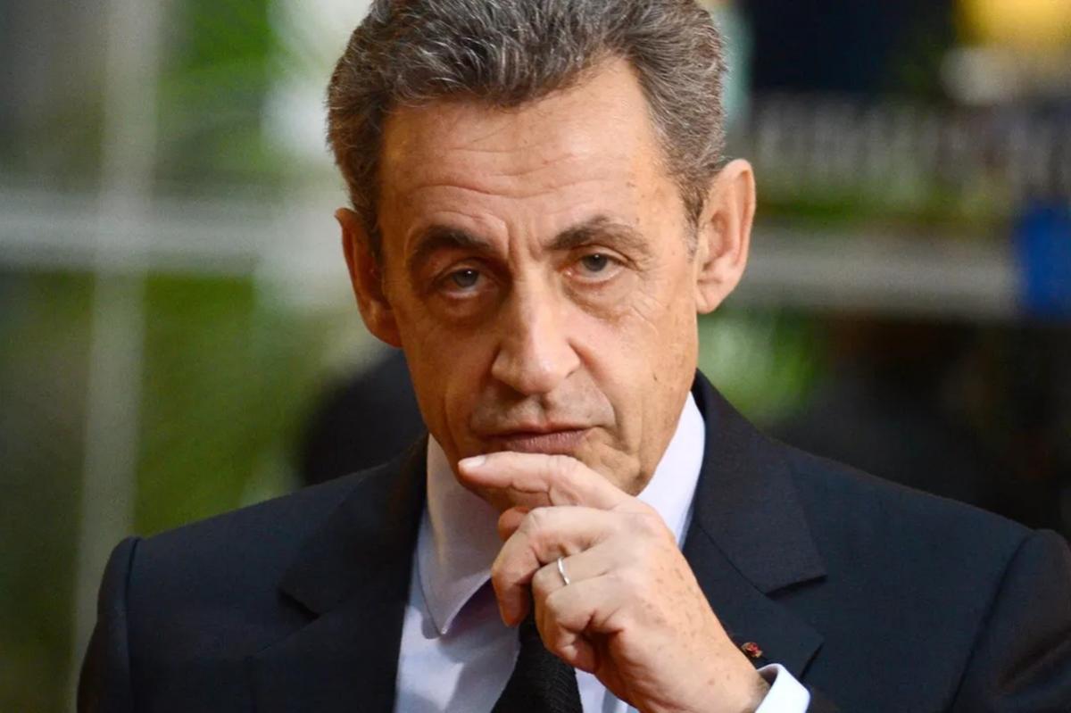 Первые сутки за решеткой стали для Николя Саркози настоящим испытанием