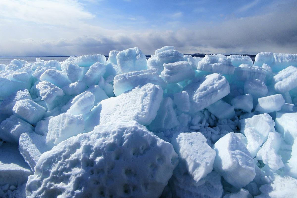 В Заполярье появился «сахарный» лед