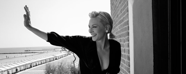 Появились закулисные кадры с Венецианского кинофестиваля