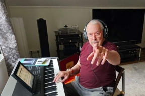 Машина лицемерия. Макаревич гневно ударил по израильским «нетвойнистам». Это другое?