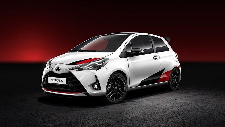 Toyota официально представила обновленный хэтчбек Yaris