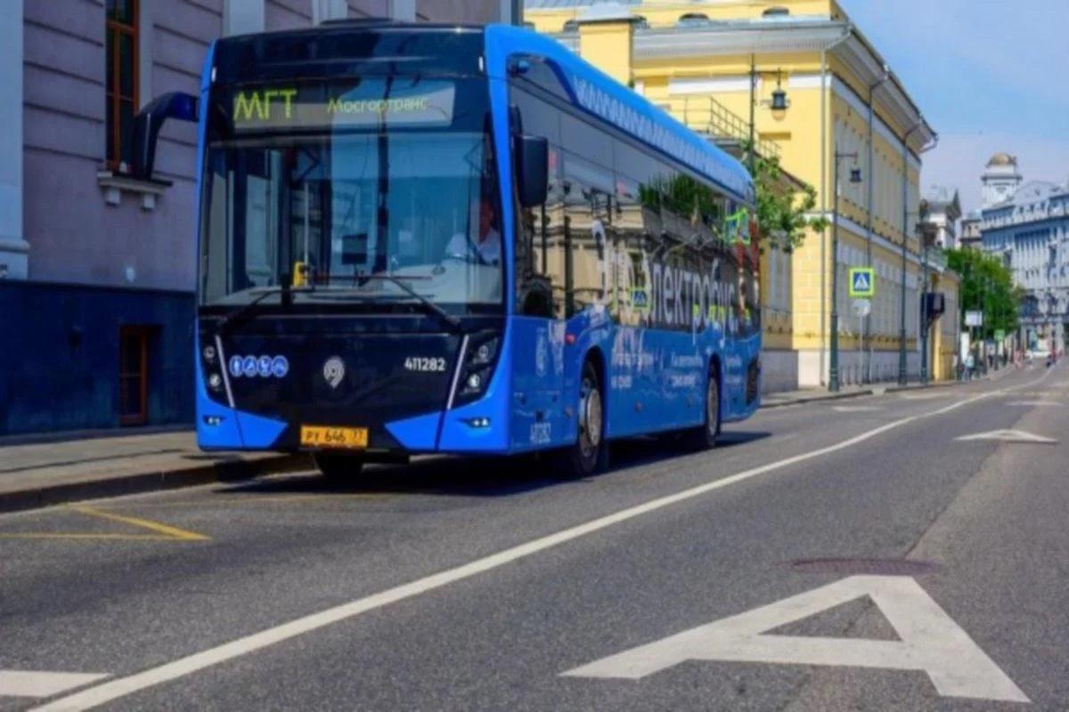 Психолог Соколова назвала способы, как избавиться от приставаний в общественном транспорте