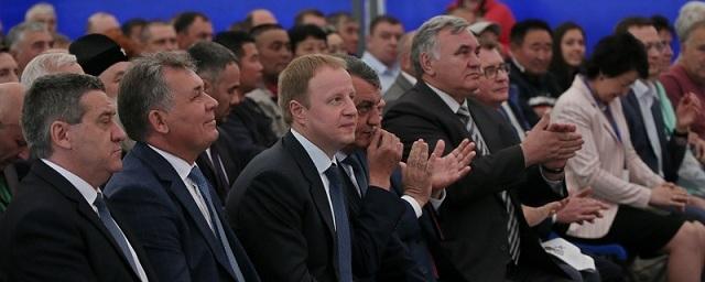 Губернатор Алтайского края побывал на «Дне сибирского поля»