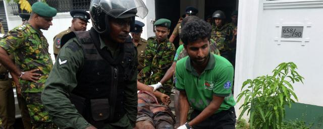 Количество погибших при взрывах на Шри-Ланке возросло до 290 человек