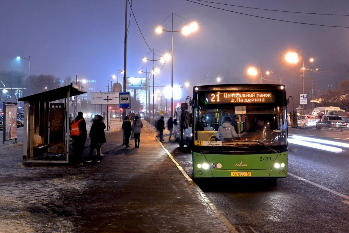 В Тюмени с началом года скорректировали движение 14 маршрутов общественного транспорта