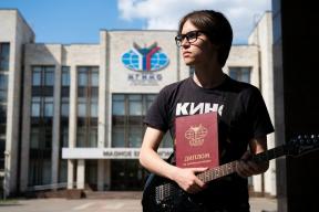 Окончил МГИМО и пропал: Что происходит с единственным сыном Анастасии Заворотнюк