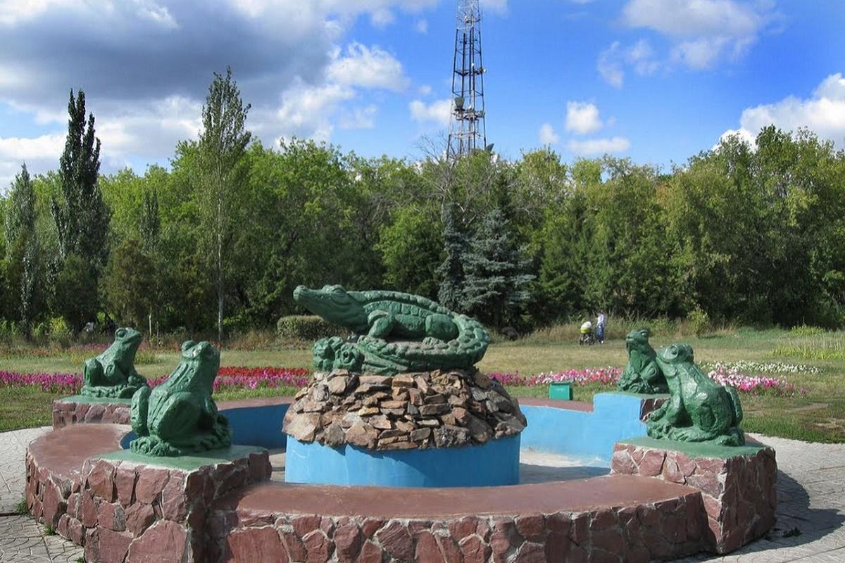 Омичи хотят отремонтировать фонтан «Крокодил и лягушки», ставший городской достопримечательностью