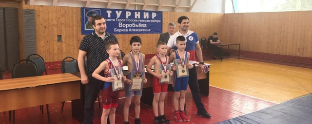 Борцы электрогорского «Вымпела» взяли пять медалей на соревнованиях в Ногинске
