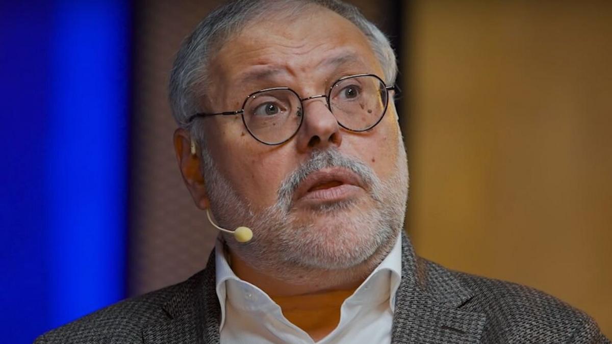 «Терпение кончилось»: Михаил Хазин о том, кто стоит за инициативой реформы полиции