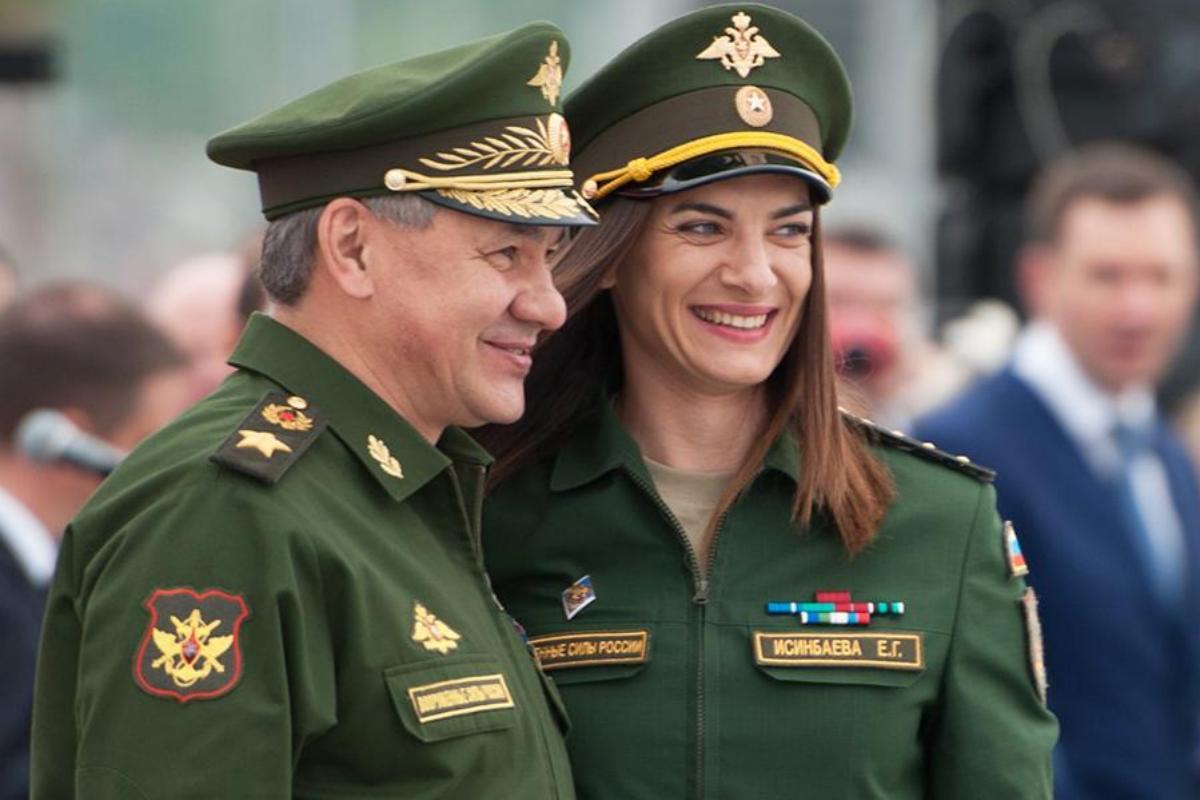 Высоко прыгнула, низко упала. Исинбаева задолжала России 1,5 миллиона рублей и не только