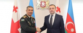 Министр обороны Азербайджана прибыл на встречу с премьер-министром Грузии Гарибашвили