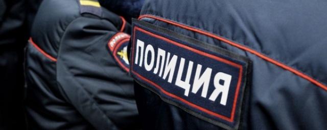 Полиция Санкт-Петербурга разыскивает преступника, ударившего ножом школьницу