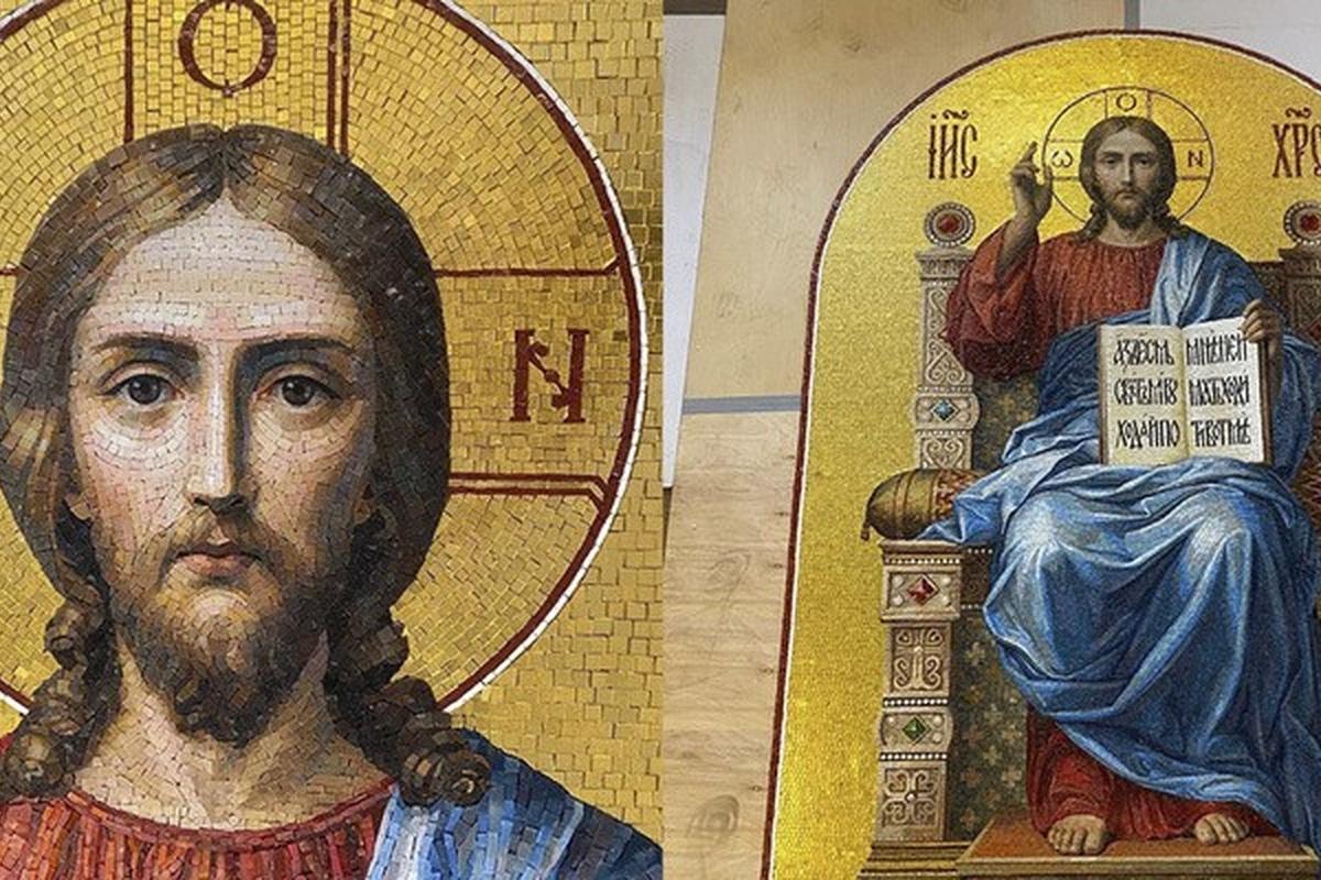 В Макеевке создали икону из мозаики