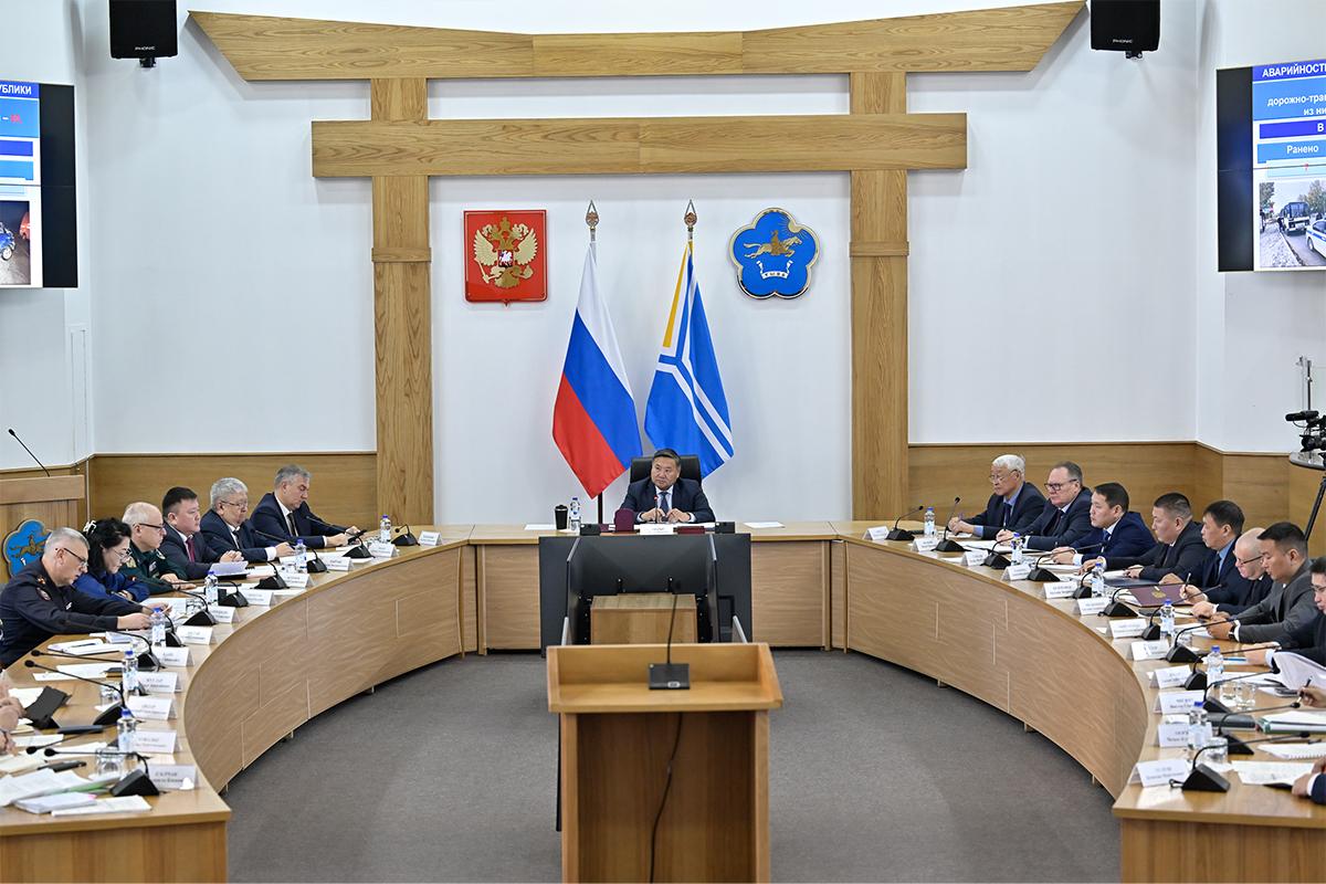 Ховалыг сохранил 90% правительства Тувы: кто остался, а кто сменил кресло