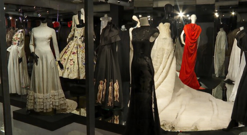 В Эрмитаже открылась выставка, посвящённая моде Петербурга