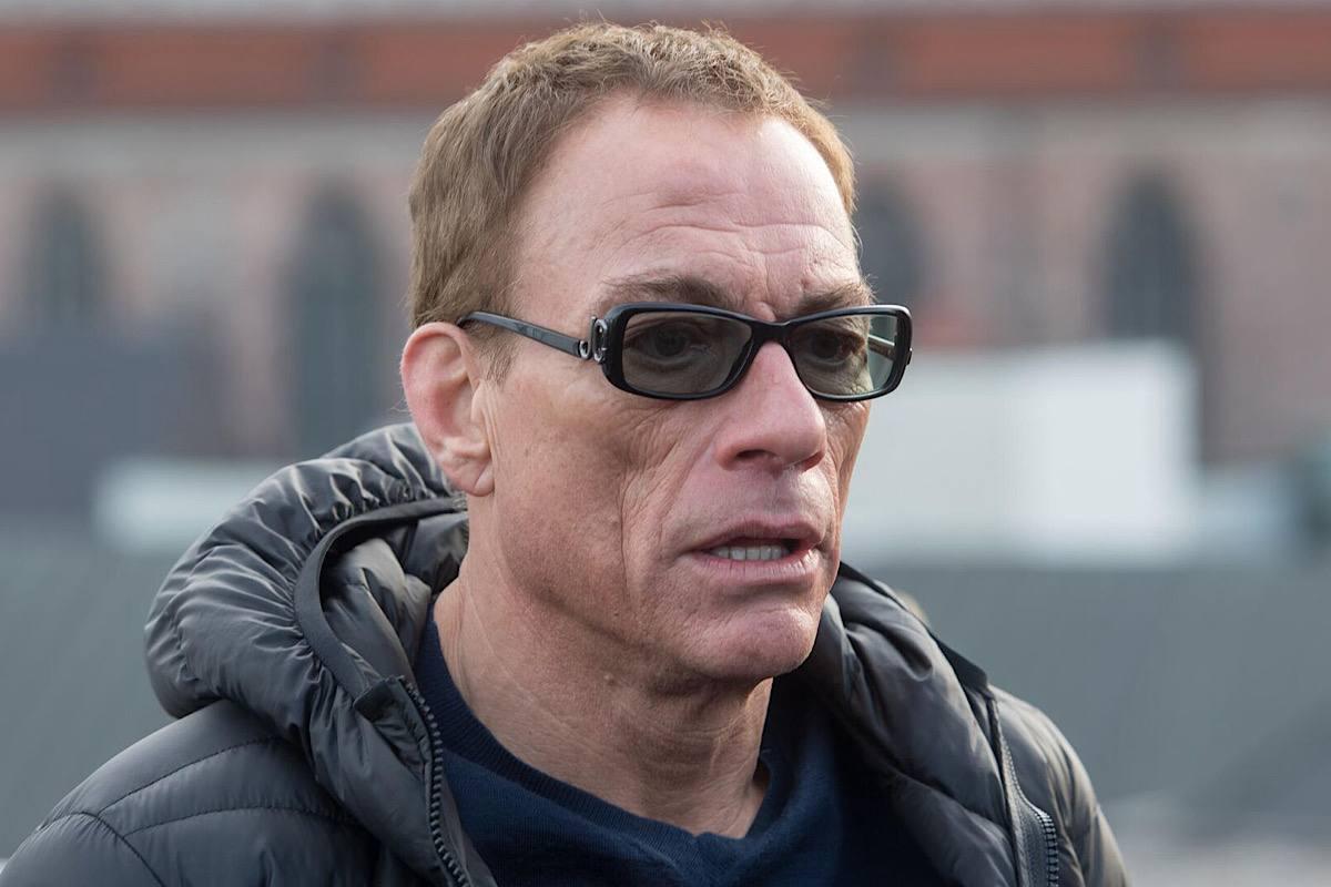 «Не пускать!»: общественное движение «Зов народа» выступило против визита Ван Дамма в Россию