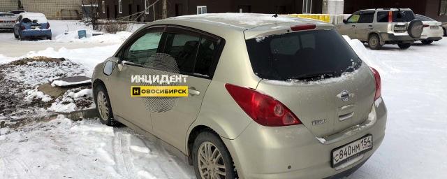 Новосибирцы ищут подростков, разбивших 15 авто на улице Петухова