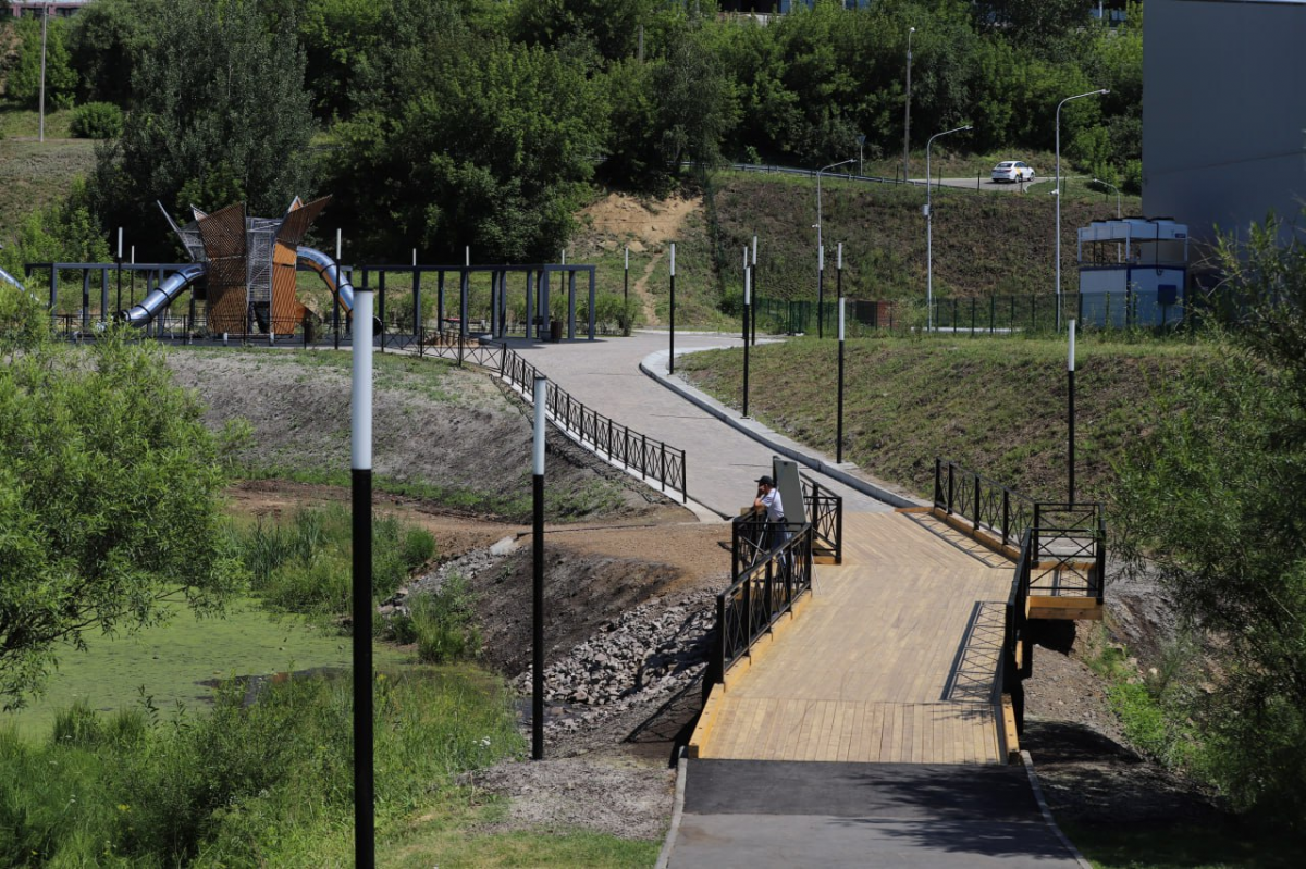Мэр Иркутска Руслан Болотов: Строительство пешеходного моста со смотровыми площадками в Пади Долгой стало возможным благодаря экономии средств на других конкурсах