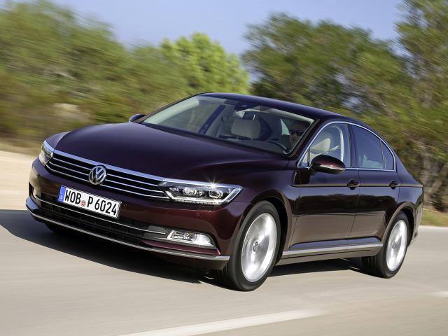 На авторынке России снизили стоимость Volkswagen Passat