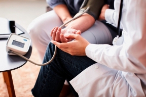 Doctor explained why men over 55 are included in the risk group for hypertension