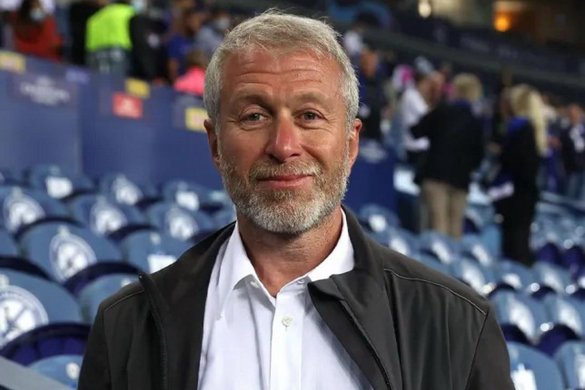 Пропал без вести или живет «в кайф»? Где сейчас опальный олигарх Роман Абрамович и его супер-яхты