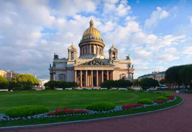 Погода в выходные в Петербурге обещает быть изменчивой