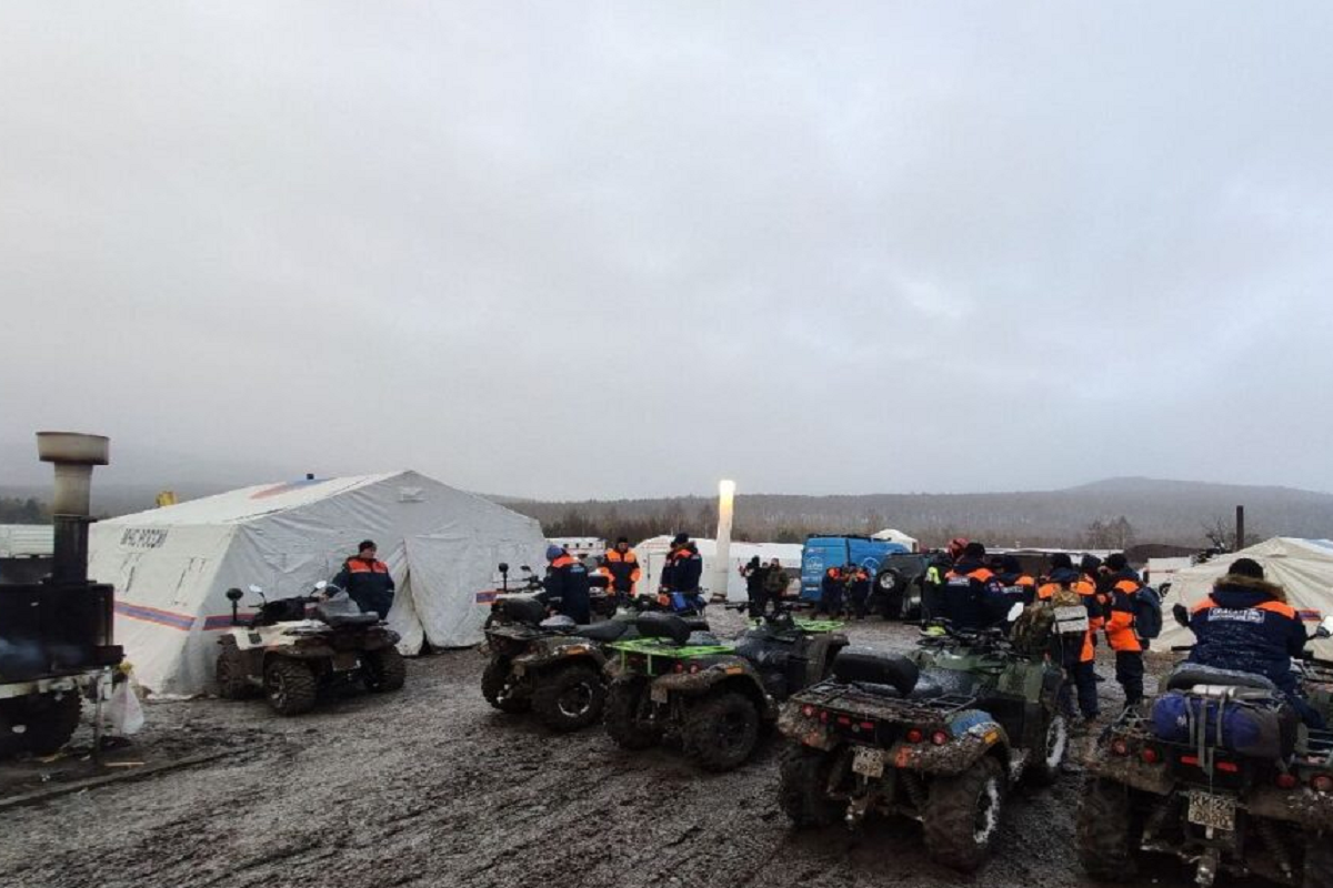 Спасатели завершили активные поиски пропавшей семьи Усольцевых