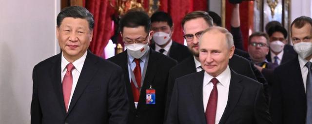 В Кремле проходят переговоры Владимира Путина и Си Цзиньпина в расширенном составе