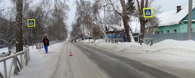 Полиция Екатеринбурга ищет сбившего девушку водителя