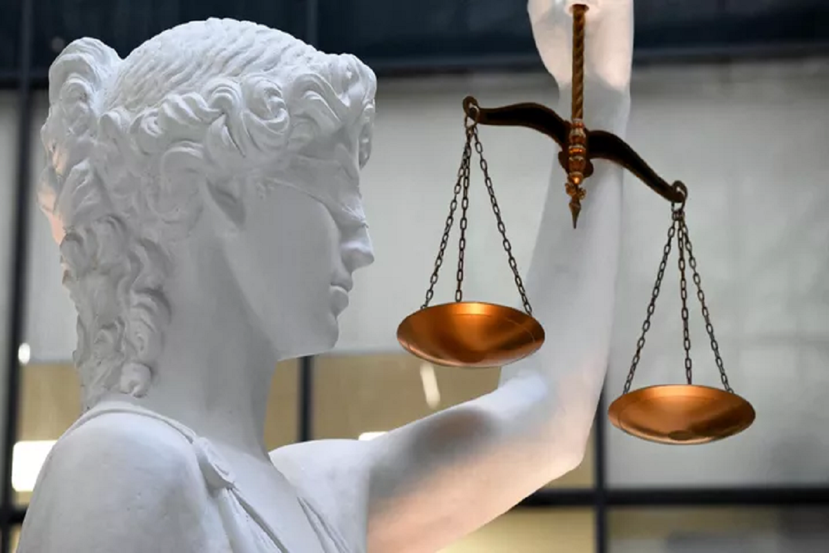 Режиссер «Слова пацана» прокомментировал иск от экс-владельца «Ласкового мая»