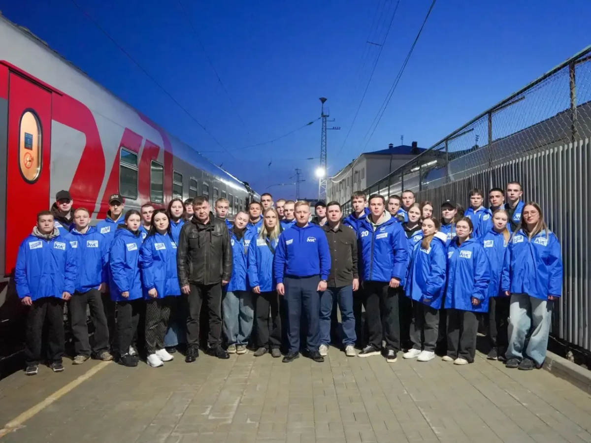 Спикер Заксобрания Роман Береснев: Кировские волонтеры отправились в 30-ю гуманитарную миссию в новые регионы России