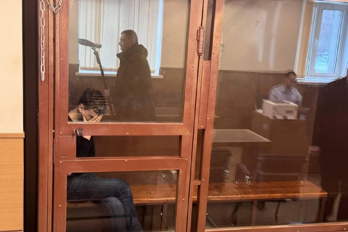 Суд арестовал москвича, который столкнул девушку под поезд метро на станции «Войковская»