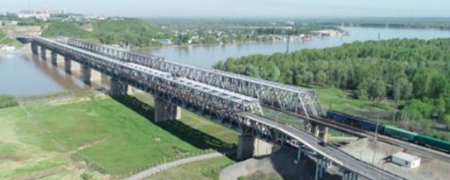В столице Алтайского края в феврале приступят к демонтажу моста через реку Барнаулка