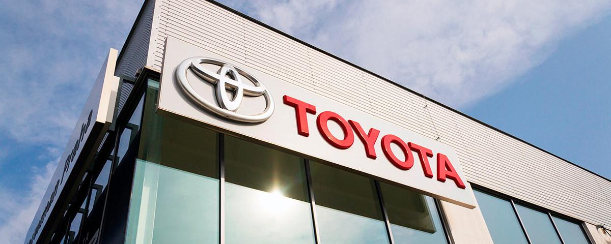 Toyota возобновила поставки некоторых запчастей в Россию