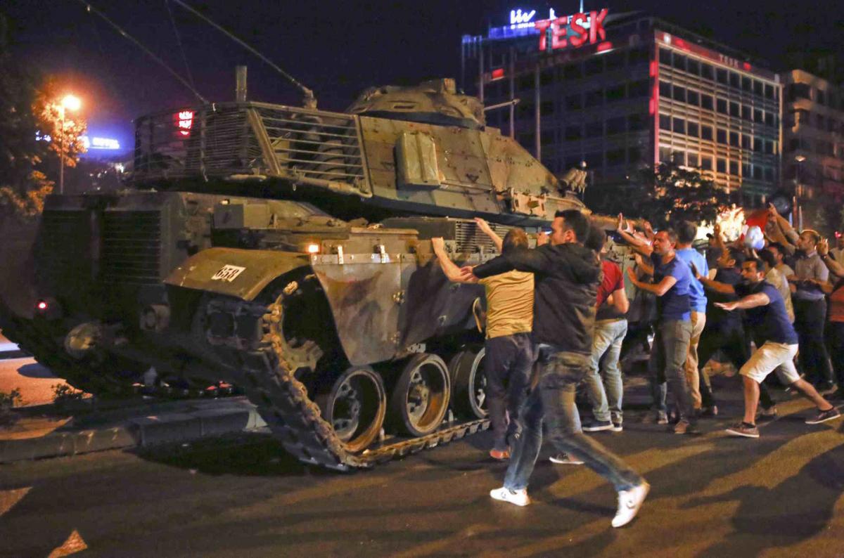 Организаторы переворота в Турции намерены продолжить борьбу