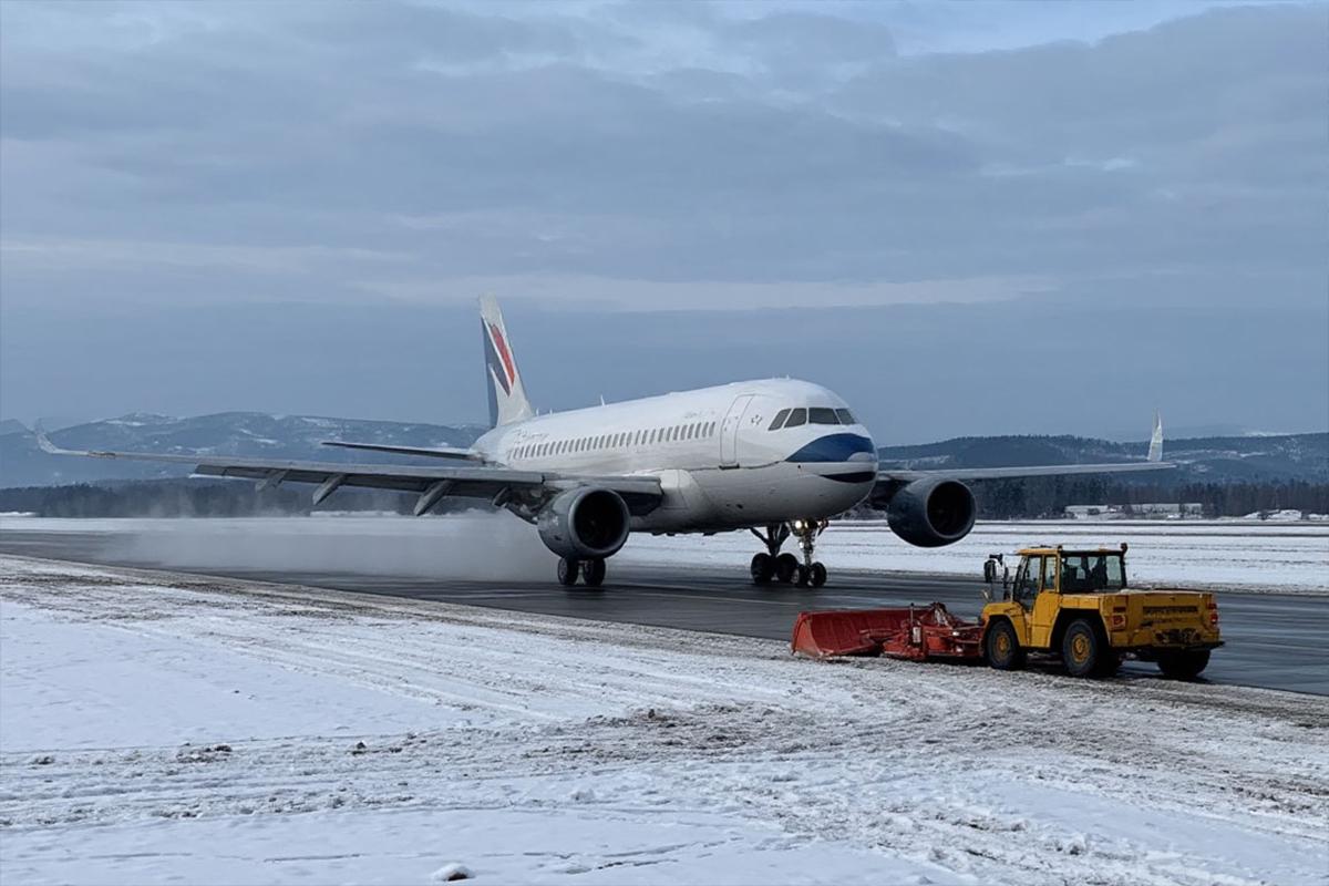 Аэропорт Финляндии отказался от уборки снега на ВПП из-за отсутствия туристов