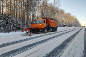 В Кировской области снежная погода заставляет дорожные службы работать в усиленном режиме