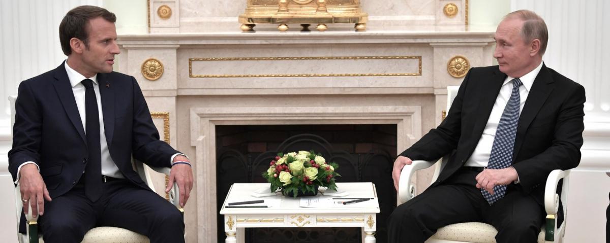 Путин и Макрон обсудили обострение обстановки в Нагорном Карабахе