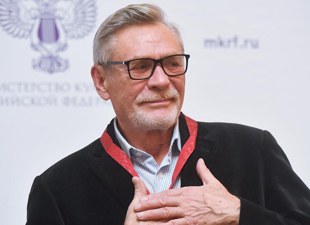 «Им нечем питаться». Знаменитости массово возвращаются из-за границы. Александр Михайлов раскрыл правду о них